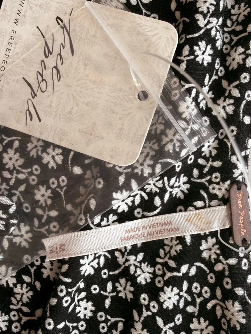 Free People Check It Mini Dress NWT Size M Black White Ditsy Floral Open Back - Picture 2 of 12